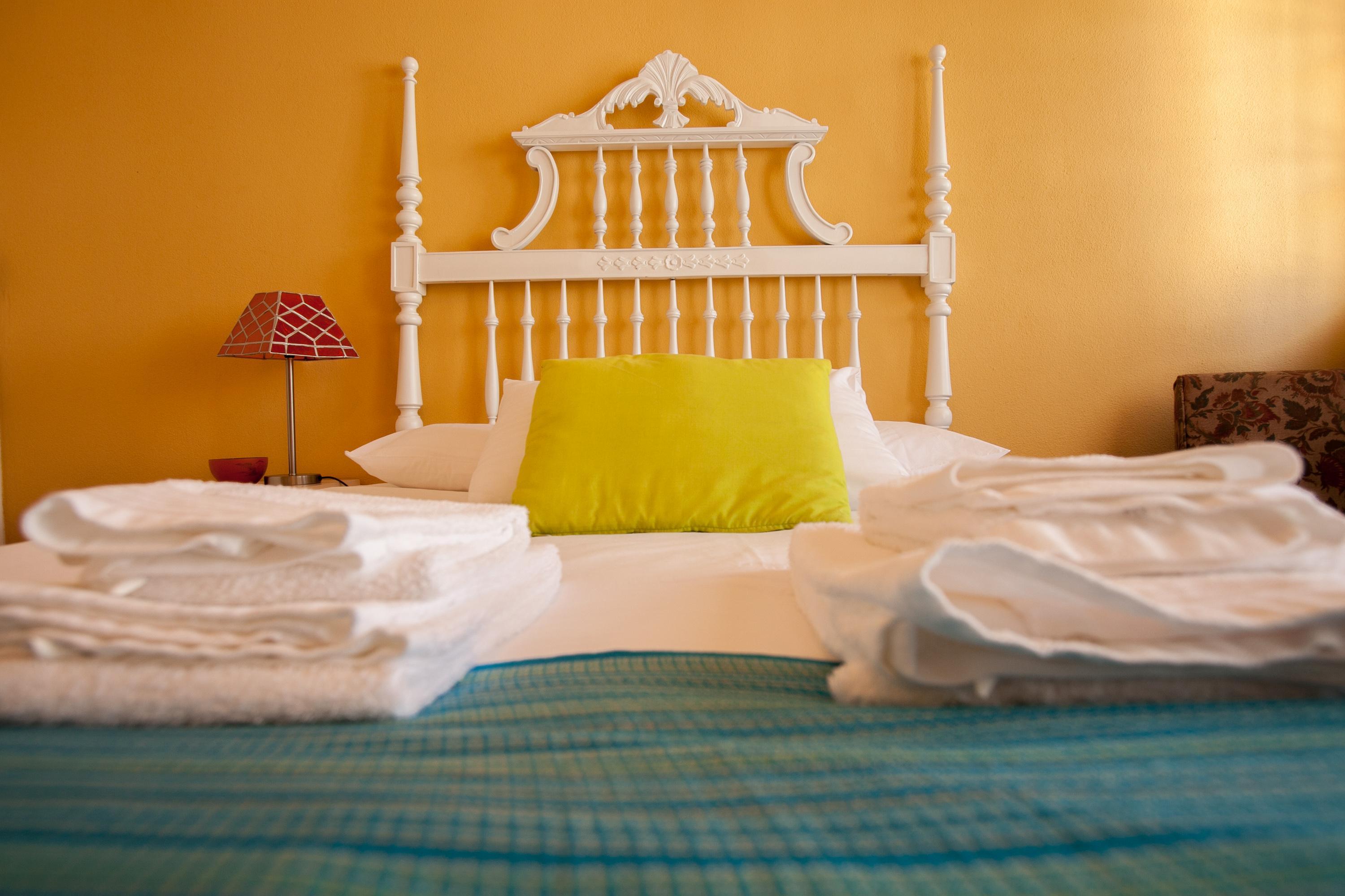 Ericeira Chill Hill Hostel & Private Rooms - Peach Garden Екстериор снимка