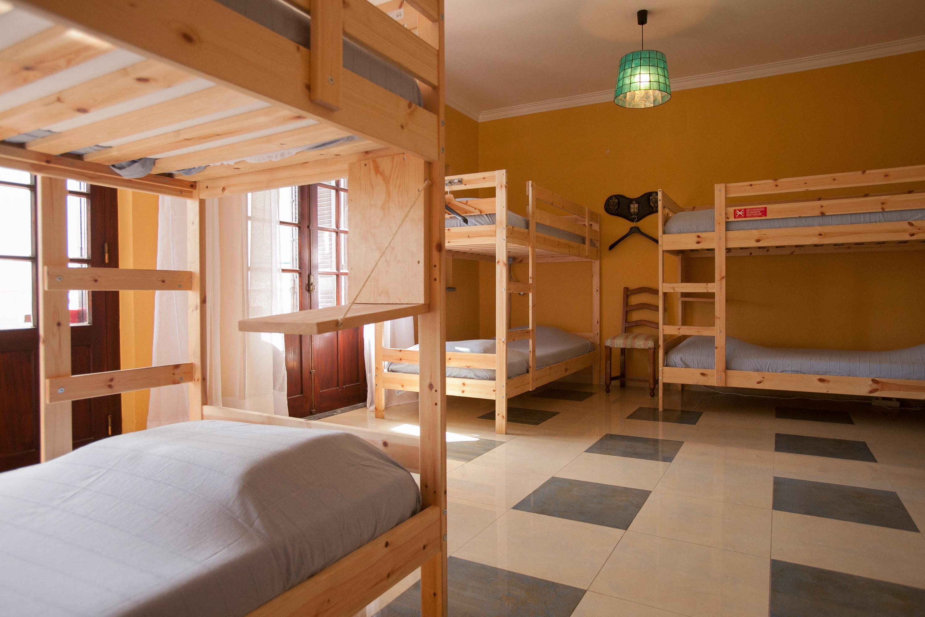 Ericeira Chill Hill Hostel & Private Rooms - Peach Garden Екстериор снимка