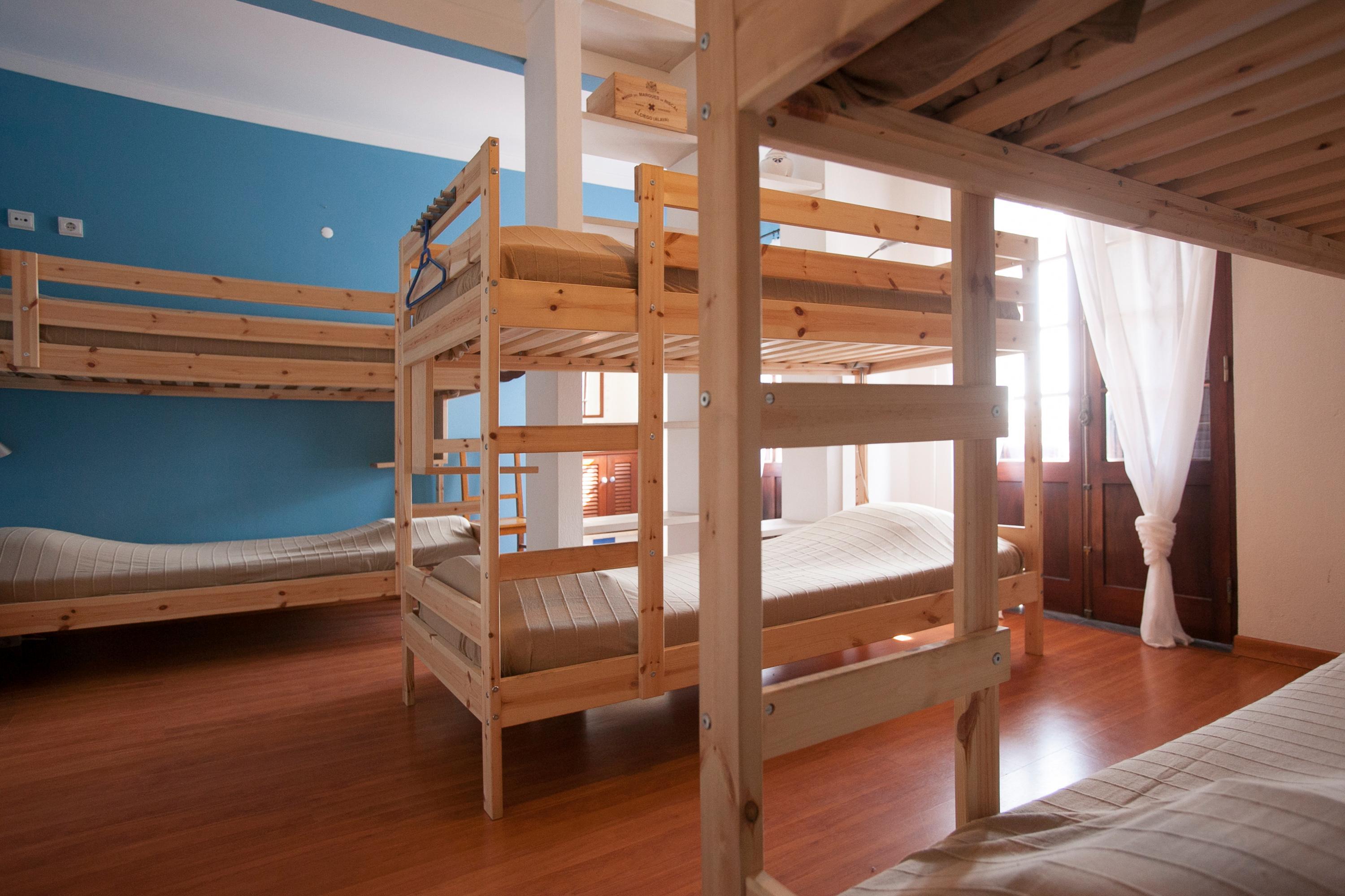Ericeira Chill Hill Hostel & Private Rooms - Peach Garden Екстериор снимка