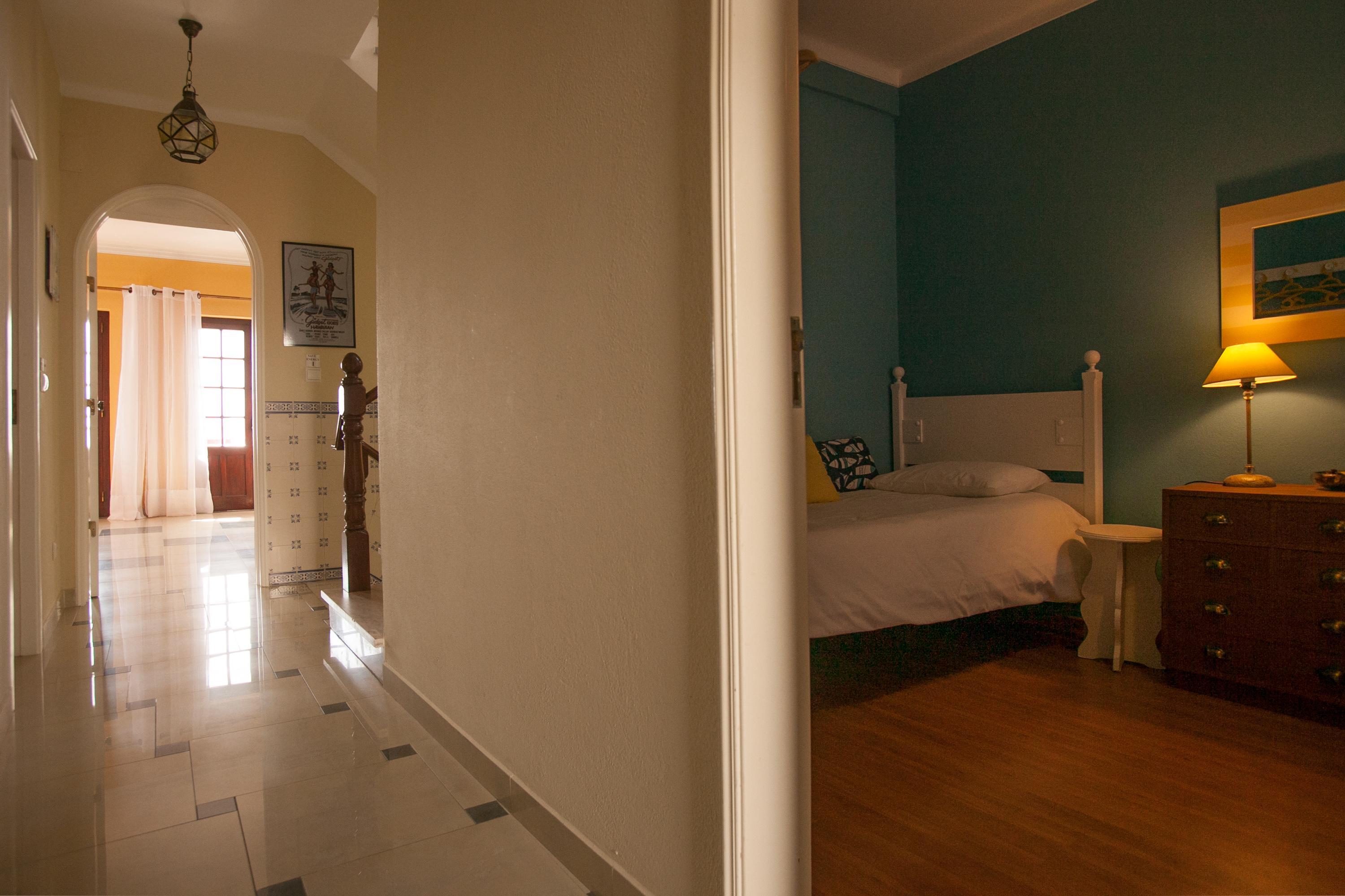 Ericeira Chill Hill Hostel & Private Rooms - Peach Garden Екстериор снимка
