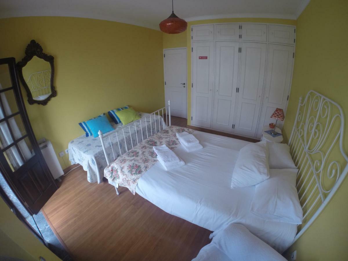 Ericeira Chill Hill Hostel & Private Rooms - Peach Garden Екстериор снимка