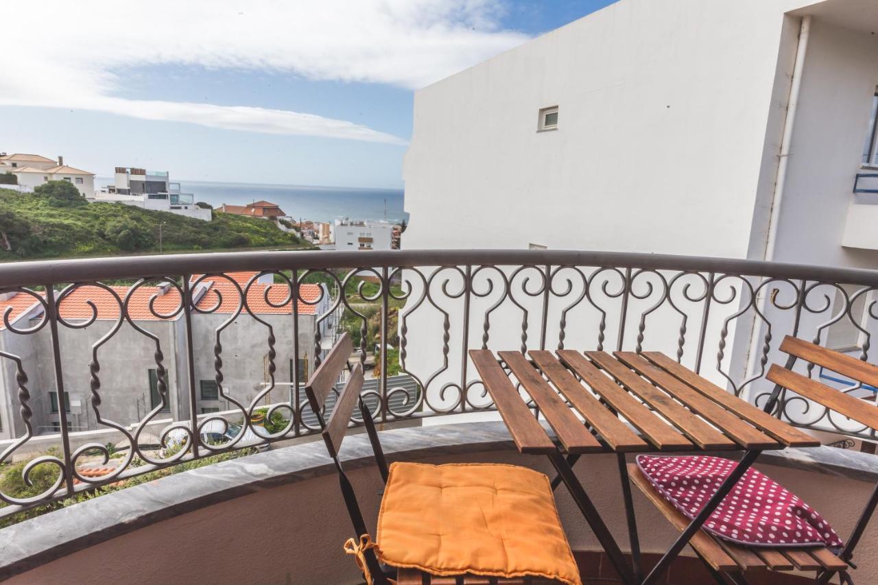 Ericeira Chill Hill Hostel & Private Rooms - Peach Garden Екстериор снимка
