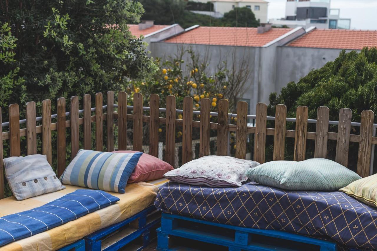 Ericeira Chill Hill Hostel & Private Rooms - Peach Garden Екстериор снимка
