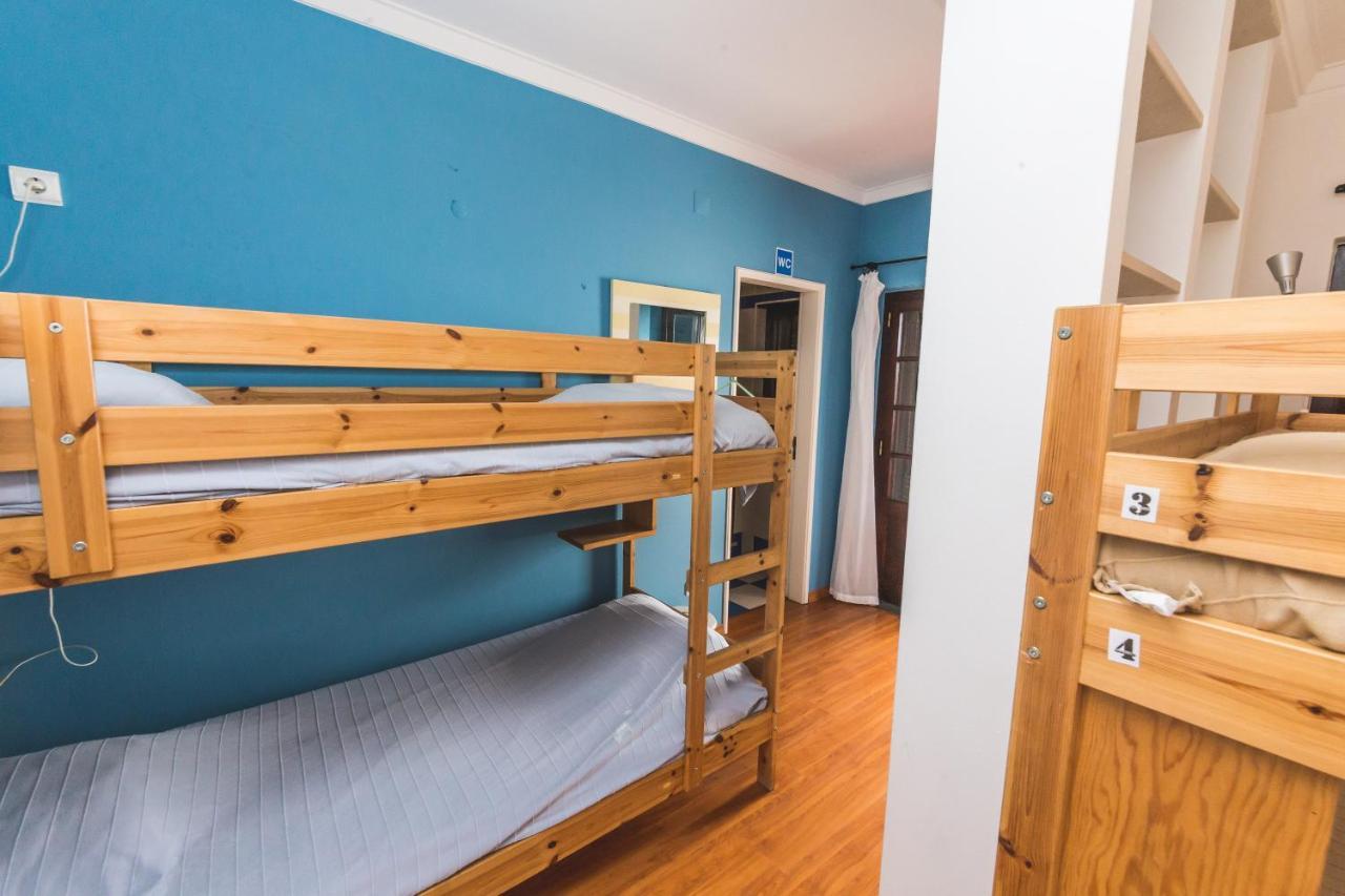 Ericeira Chill Hill Hostel & Private Rooms - Peach Garden Екстериор снимка