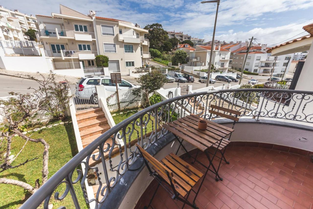 Ericeira Chill Hill Hostel & Private Rooms - Peach Garden Екстериор снимка