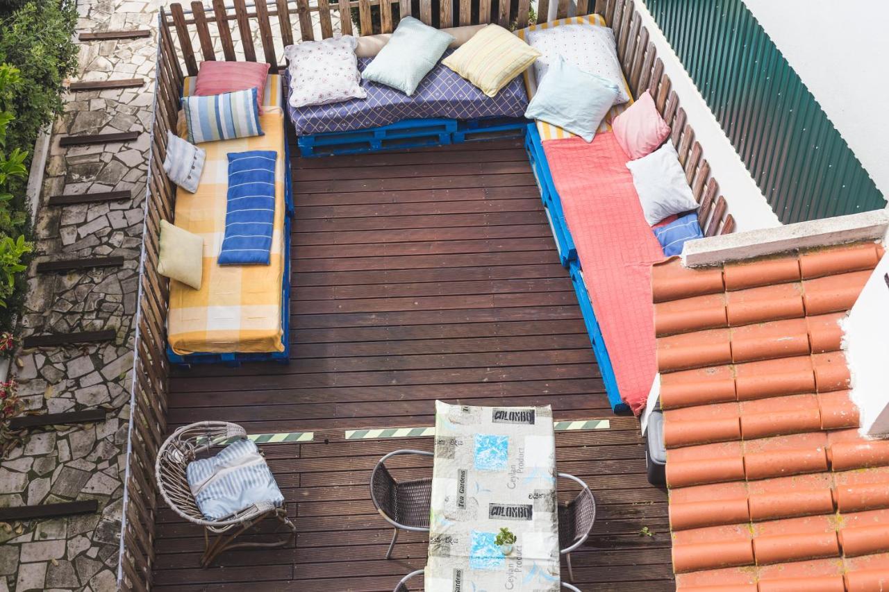 Ericeira Chill Hill Hostel & Private Rooms - Peach Garden Екстериор снимка